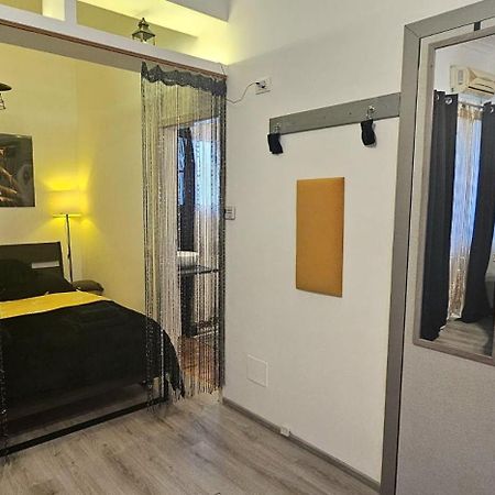 Tantra Studio 1 Conta Universitate Бухарест Экстерьер фото